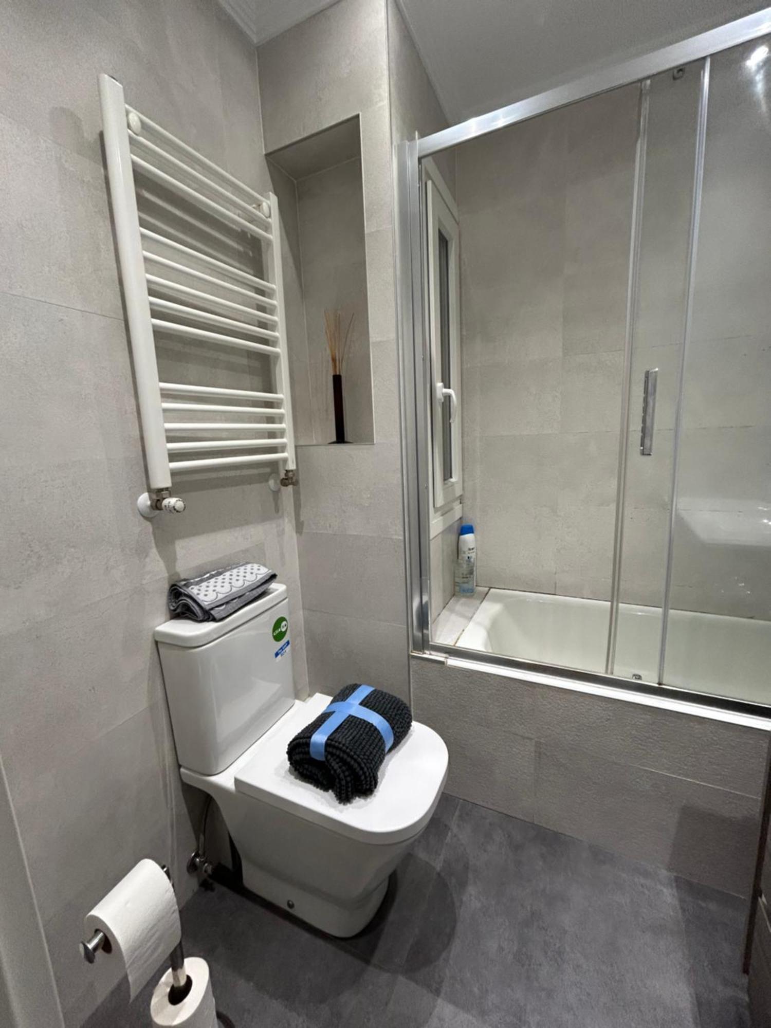 Apartment Principe De Viana 4 *